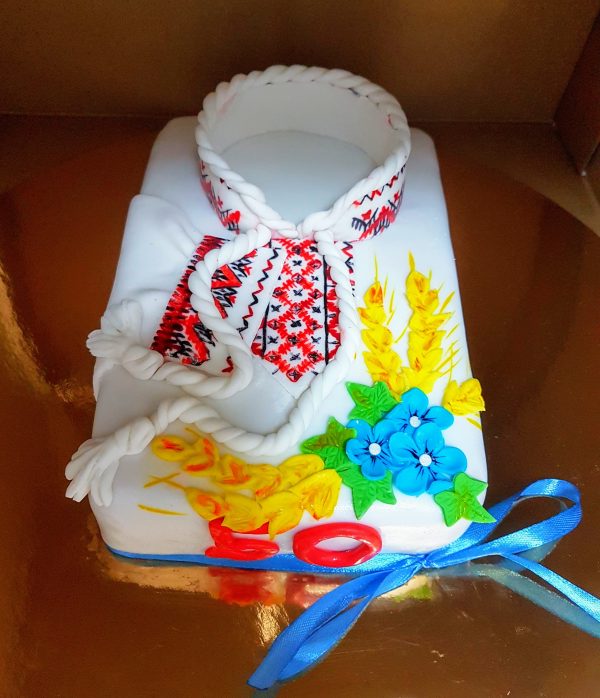 торт вишиванка